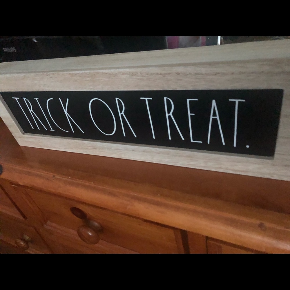 Rae Dunn Halloween sign